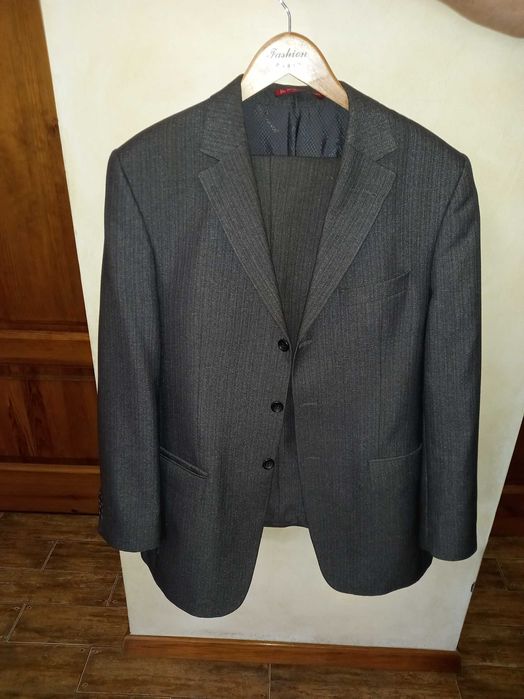 Чоловічий костюм  ( Італія )