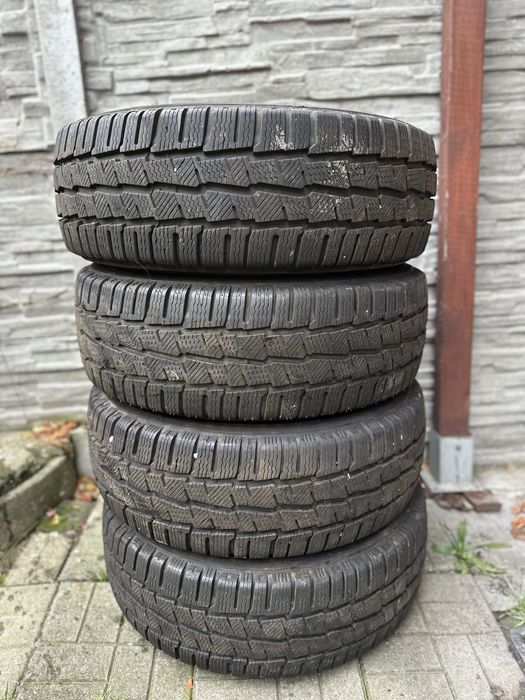 Шини 235/65/R16C Michelin Agilis