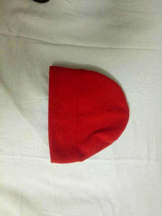 Шапка детская красная