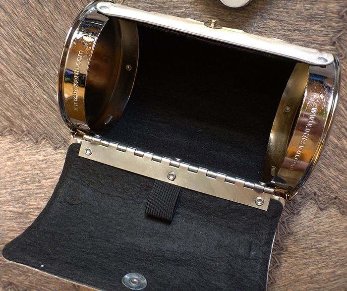 Сумочка и скоросшиватель из авто номер California Plate Purse