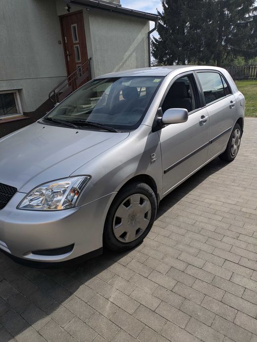 Corolla E12 2004 5D