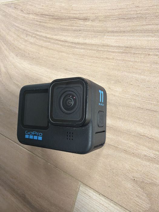 GoPro 11 Black + acessórios