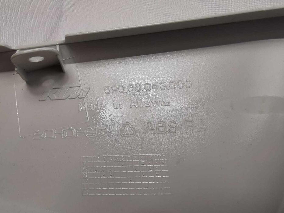 Owiewka boczna lewa plastik osłona KTM 1190 RC8 R NOWA