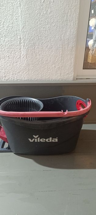 Conjunto de balde rotativo  e esfregona Vileda Turbo,