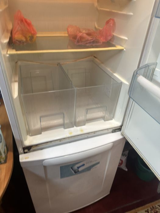 Холодильник Electrolux