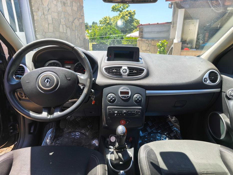 Renault Clio — fotografia 6