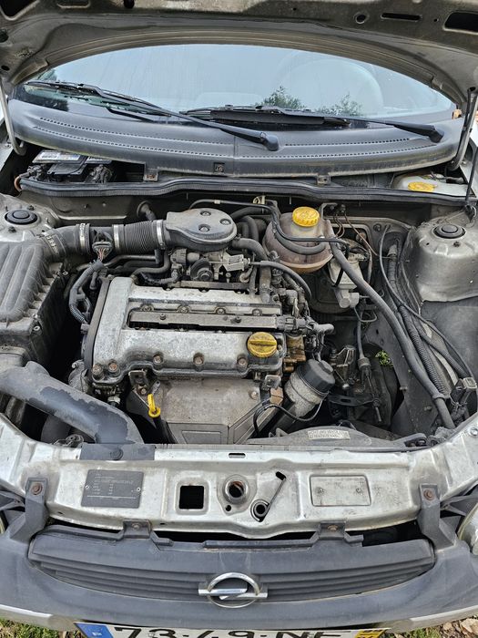 Opel corsa 1.2 16v Sport