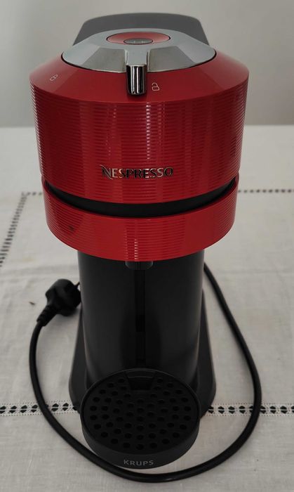 Máquina de Café KRUPS Nespresso Vertuo Next Vermelho NOVA