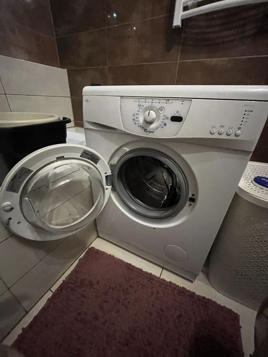 Pralka whirlpool