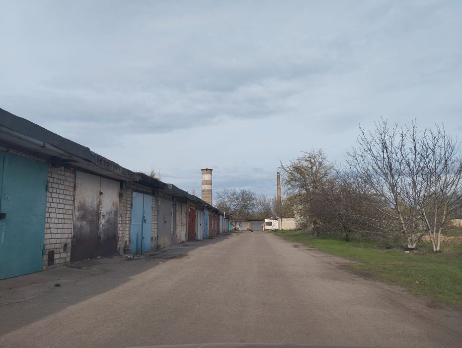Здам цегляний гараж біля СТО Антей та авторинку
