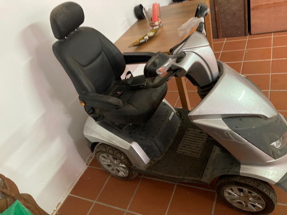 Scooter eletrica de mobilidade reduzida