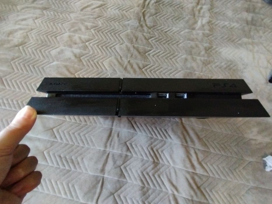 БЕЗ ПРИЧИН НЕ ПИШІТЬ ТІЛЬКИ ПО ДІЛУ.Ігрова приставка Sony PlayStation 4 Fat 500GB + Ігри
