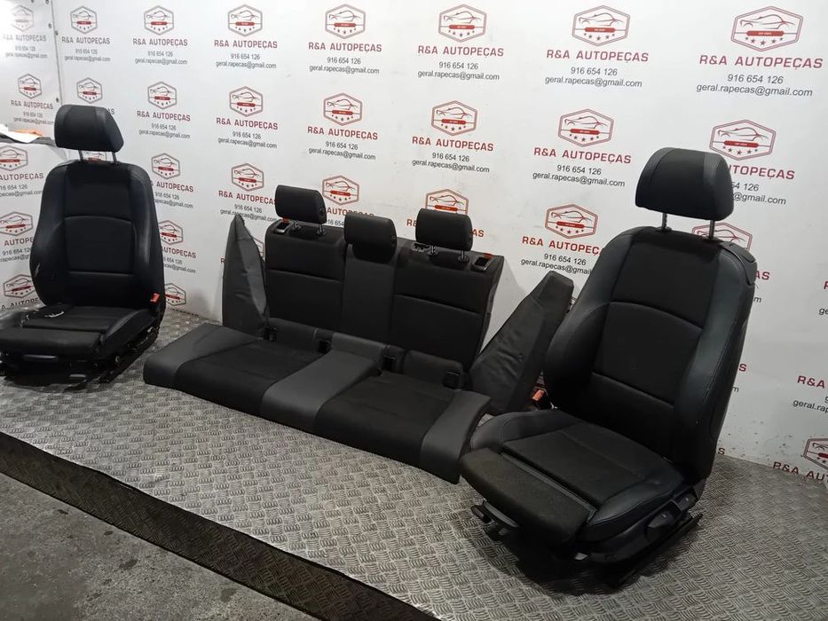 Conjunto de Bancos Incompletos BMW Série 1 E82 Pack M em Pele e