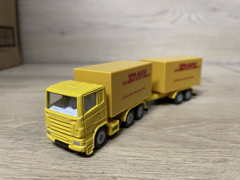 Siku Ciężarówka Z Przyczepą DHL S1694