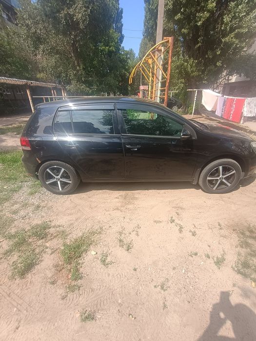 Продам Volkswagen Golf 6