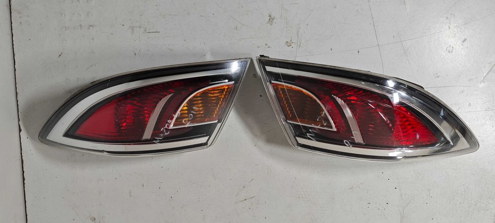 MAZDA 6 GJ SEDAN 2012-2015 ROK Lewa i Prawa Lampa lewy i prawy tył
