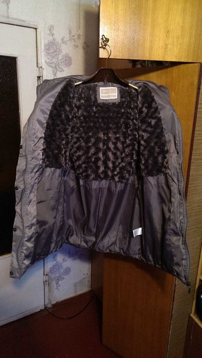 Стильная и практичная Тёплая куртка GLOSTORY размер L как новая