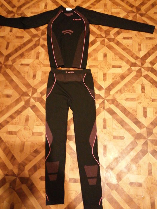 Bielizna bezszwowa Brugi sportowa koszulka leginsy 40 44, 152 170