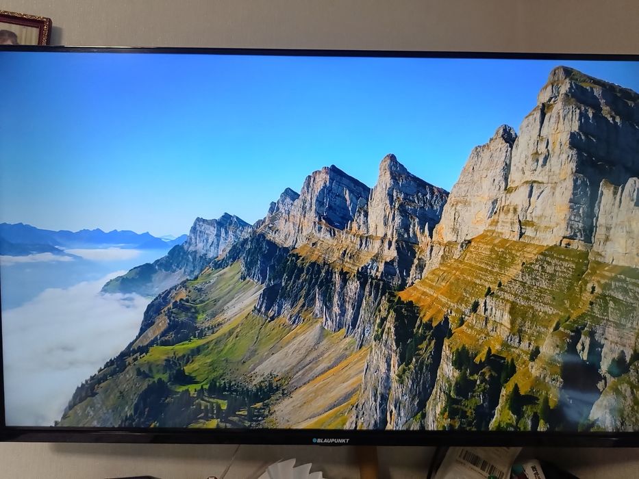 Продам Телевізор 43"