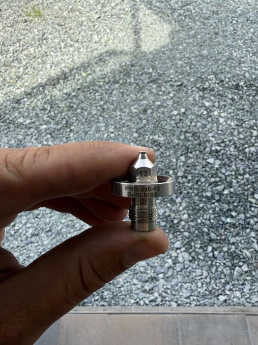 Pistolet lakierniczy Devilbiss GTI PRO LITE  DWIE DYSZE 1.2 i 1.3