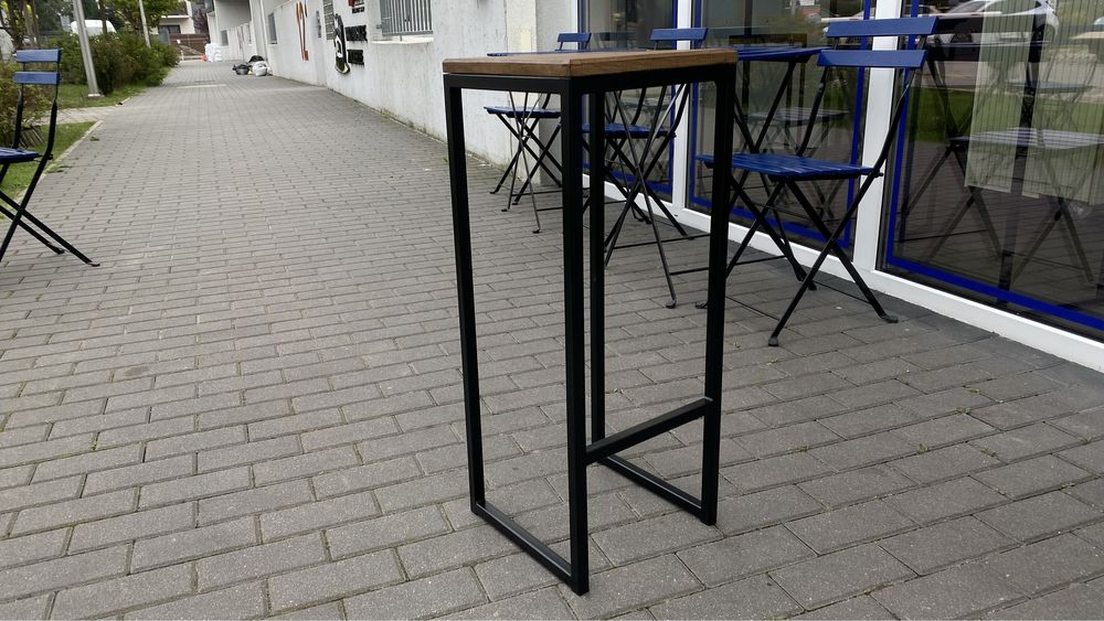 Hoker, krzesło barowe