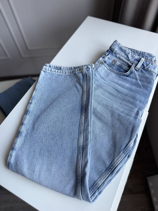Джинсы светло-голубые средняя посадка ZARA 36