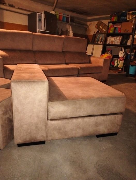Sofa para venda mais 4 pufes cheeselong  praticamente novo negociavel