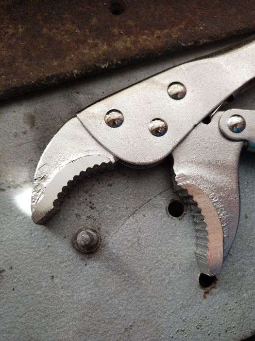 Клещи зажимные 22 см, струбцина универсальная