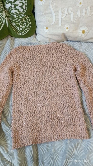Sweter damski z cekinami błyszczący rozm xs
