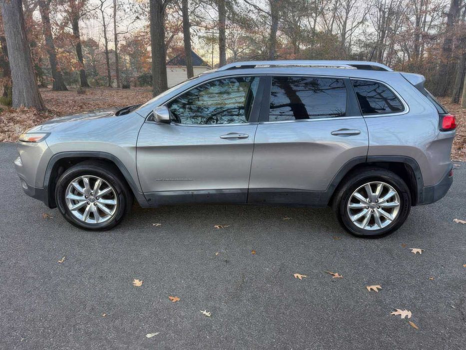 Jeep Cherokee Limited      2016