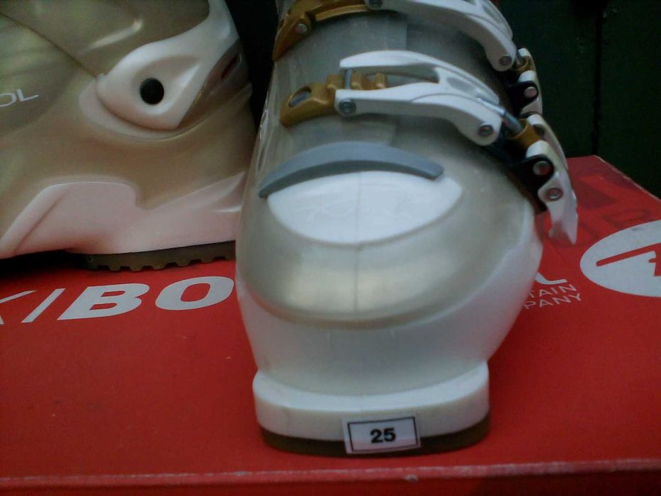 Narciarskie buty Rossignol XENAx10. Rozm 25 długugośc stopy250mm (39)