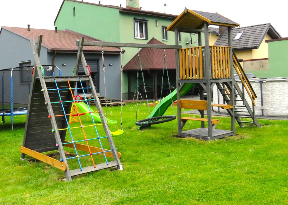 Plac zabaw: Wieżyczka/Domek, ściana wspinaczkowa, huśtawka, Do 14 dni!