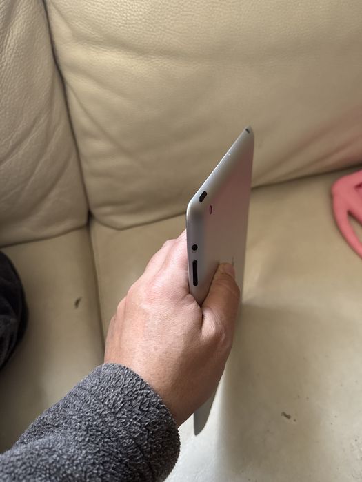 Vendo Ipad 4 16 GB modelo MD510B/A