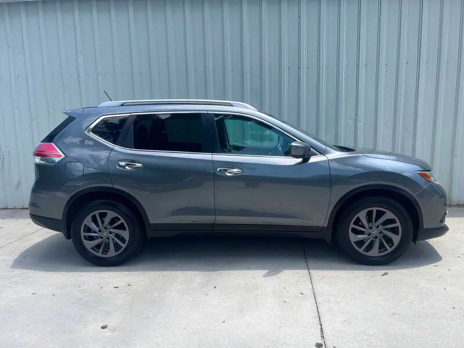 Nissan Rogue SL      2016