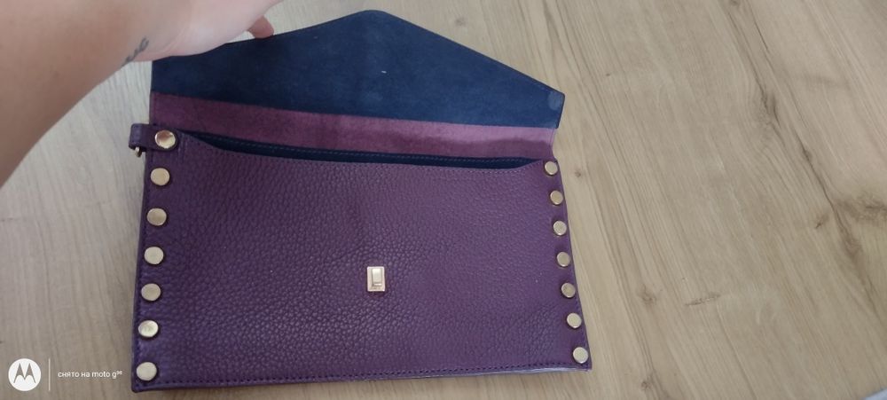 Продам кожаный клатч VIF