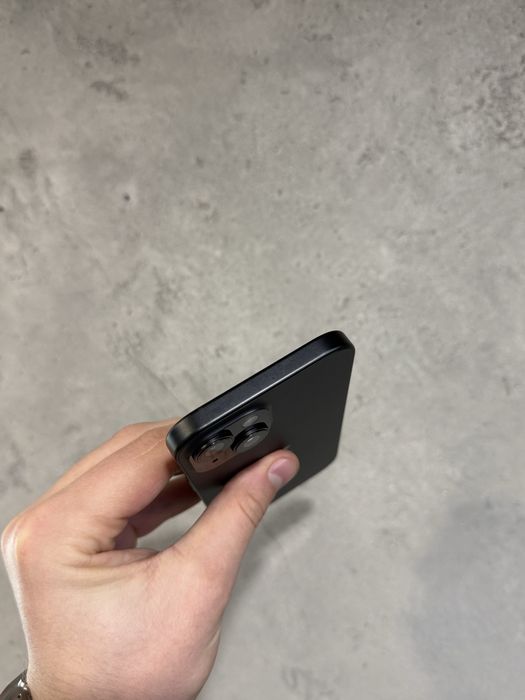 Б/у iPhone 15 256Gb Black