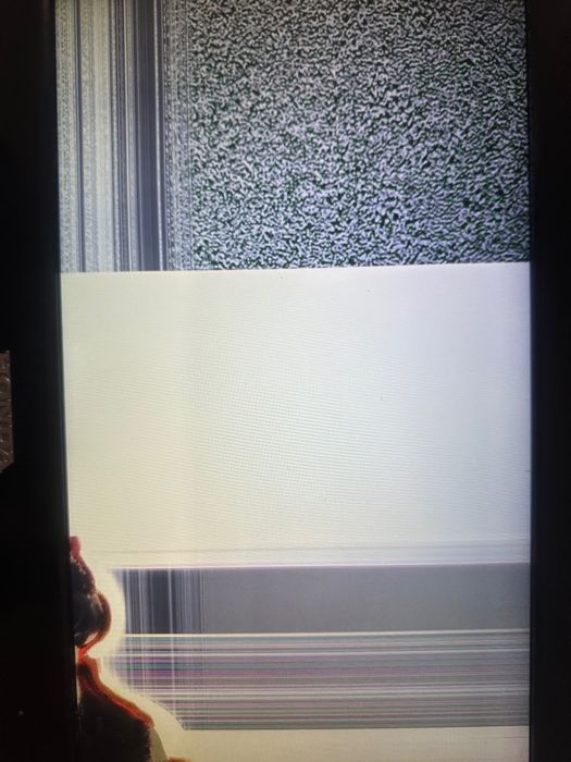 Телевізор не працюючий та дівіді