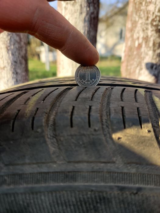 Резина літня  Falken 215*60*17