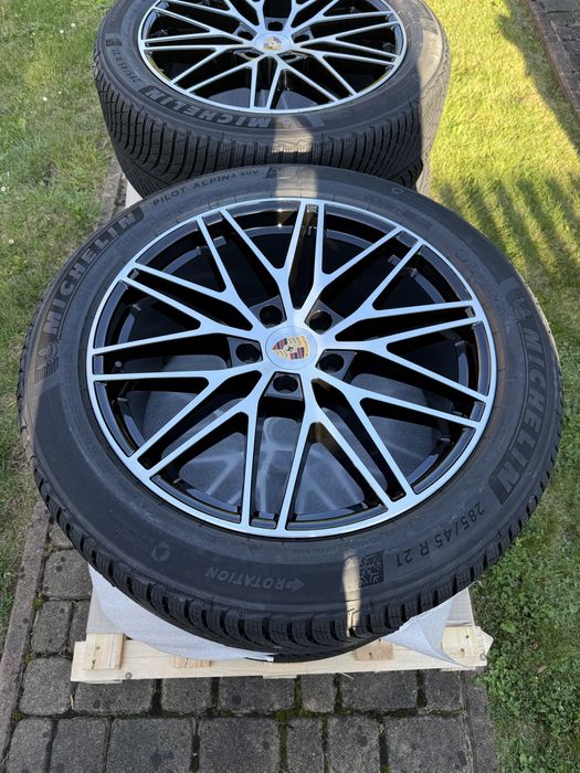 Koła zimowe Porsche Cayenne E3 RS Spyder 21” Michelin Apline 5 SUV