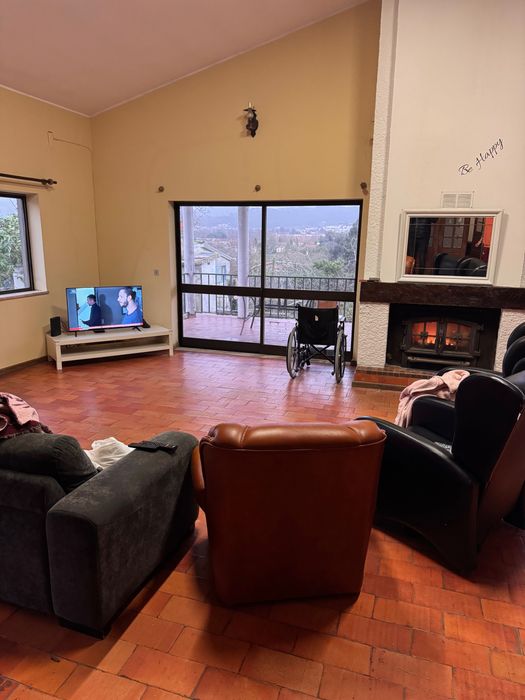 Centro dia para idosos e apoio domiciliário