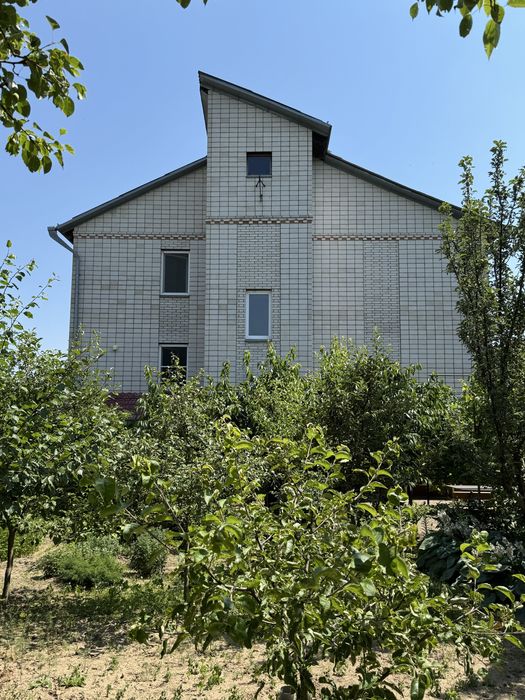 Продаж добротного хазяйського будинку, ближні Зарванці. 2 види опалення.