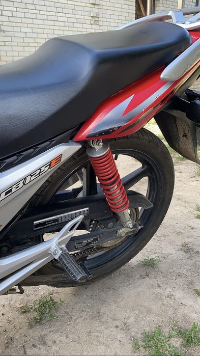 Продам HONDA CB125e