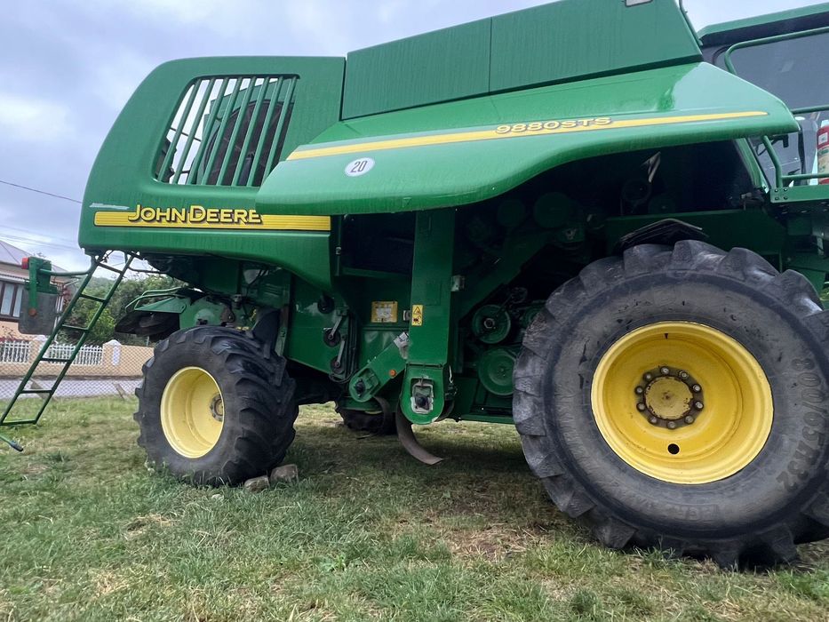 John Deere STS 9880