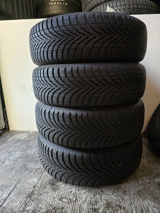 Sprzedam 4 opony 175/65 14" Apollo zimowe 95%