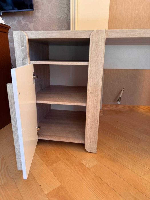 Biurko jasne 120X58, wysokość 74 cm