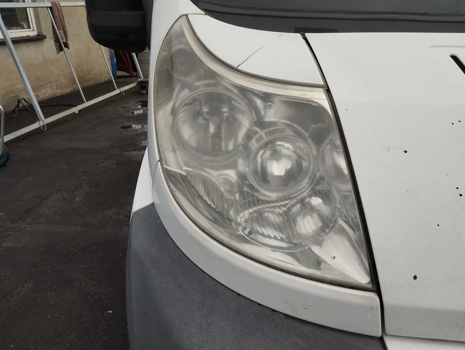 Citroen Jumper 2.2HDI L1H1 2007r.Lampa przednia prawa.