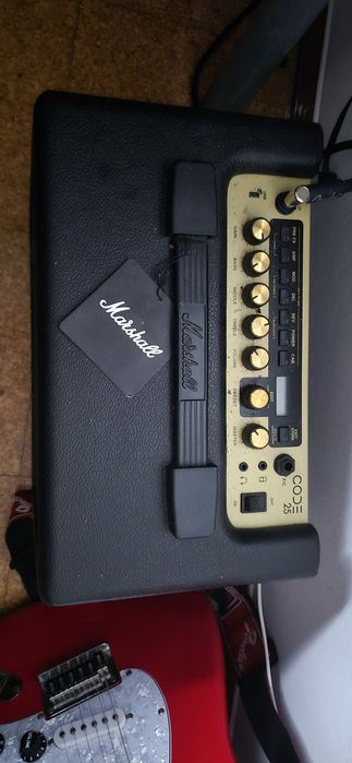 Guitarra eletrica squier personalizada + amplificador marshall