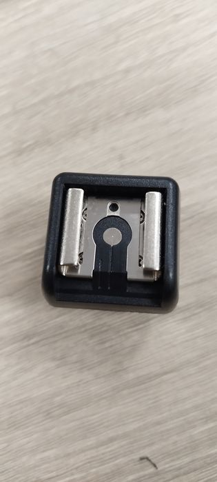 Adapter gorącej stopki do fotografii
