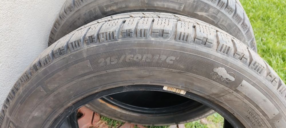 Opony 215 60 17C Michelin super stan