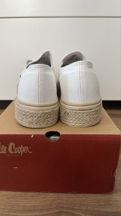 Espadryle damskie Lee Cooper - białe - wsuwane - roz. 40-26,5 cm